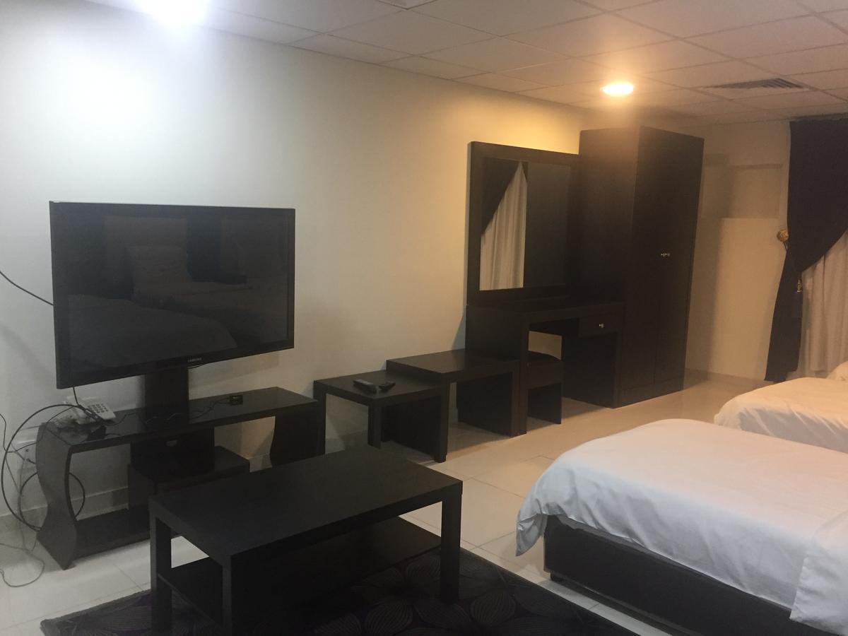 Holiday Furnished Units Даммам Экстерьер фото